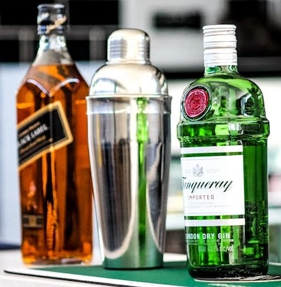 Gin and Soda at Liquorbeast